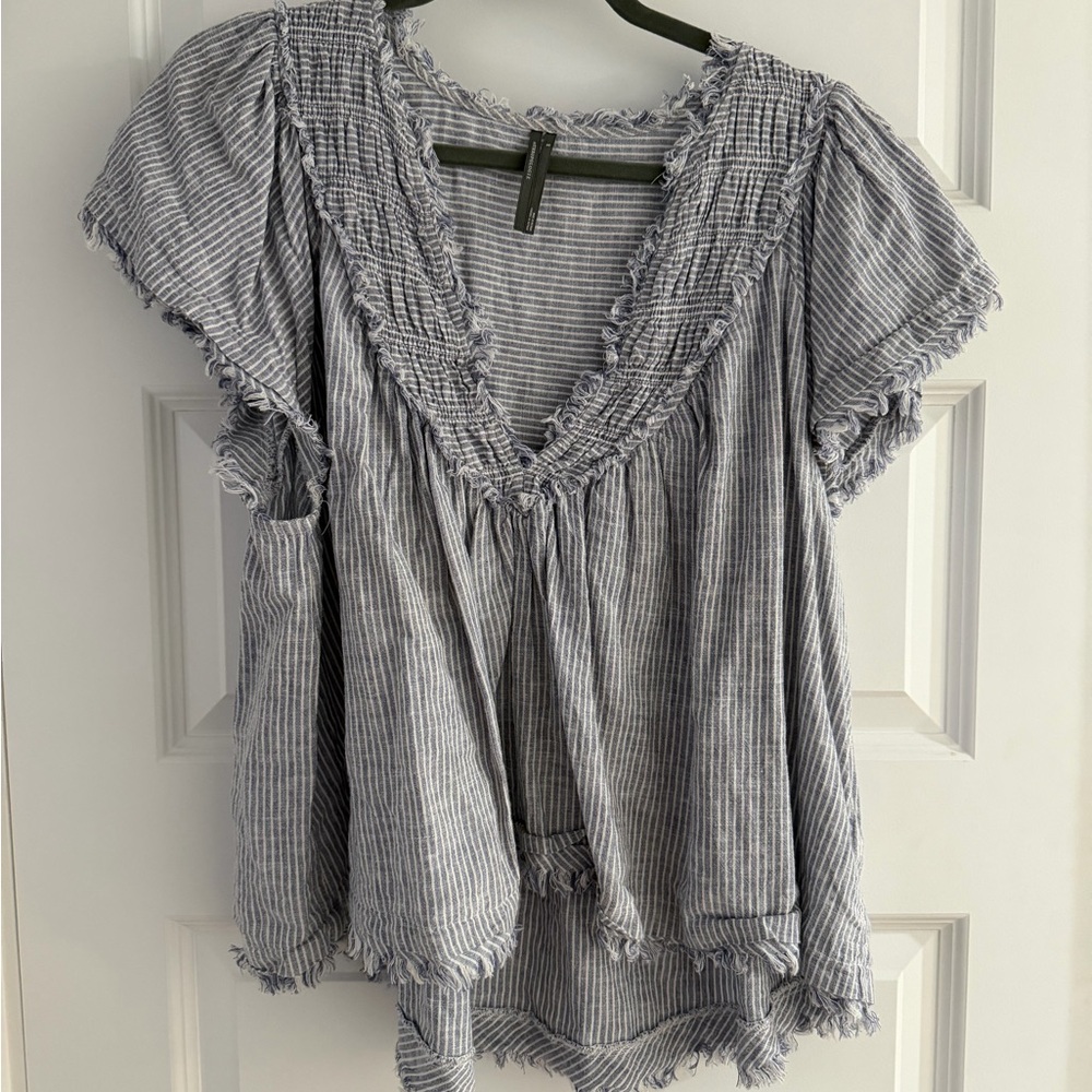 By Anthropologie short sleeve smocked linen-blend blouse in 1X. - Picture 6 of 7